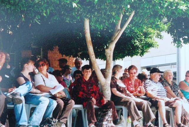 Darug Elders and other community members